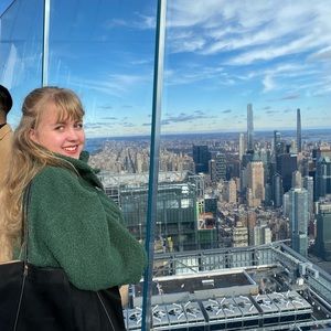 Meet your Posher, Paulina